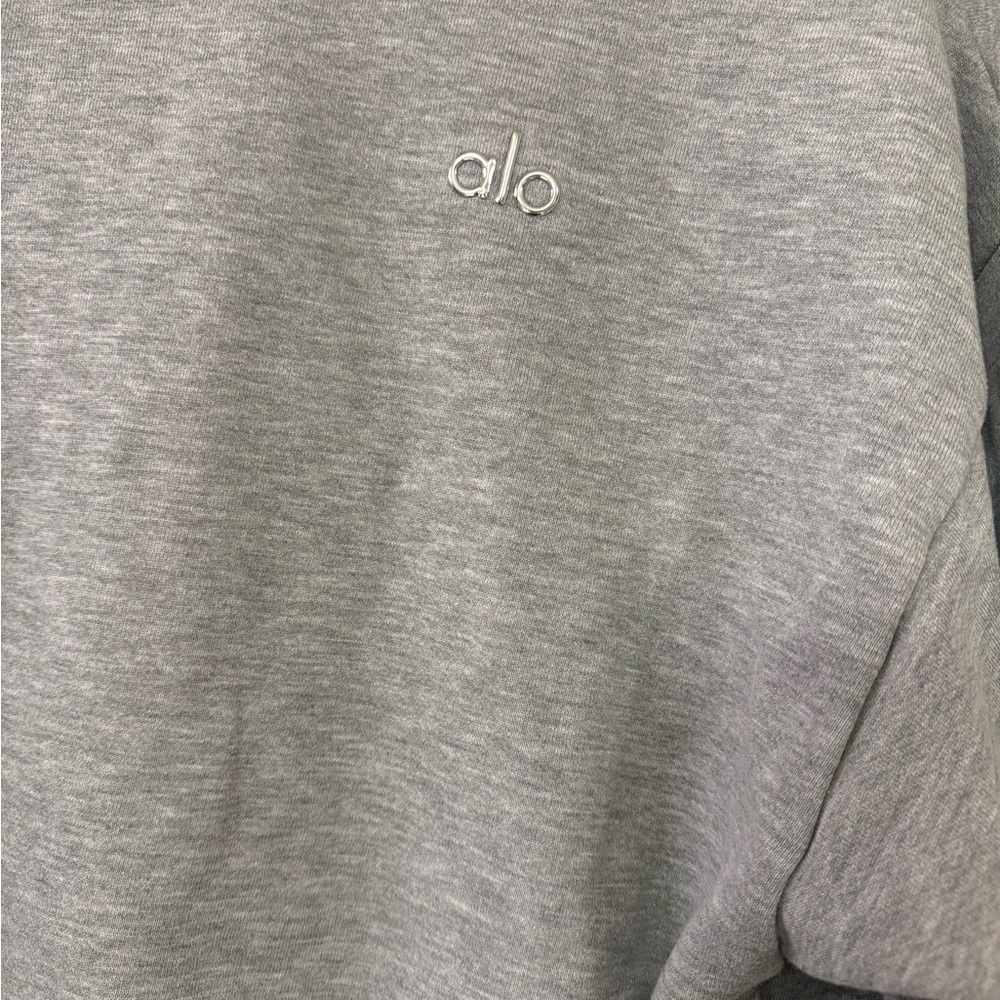 Alo Accolade Heather Gray crew Sweatshirt - Picture 3 of 4